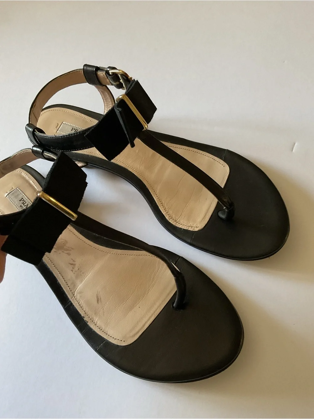 PRADA BLACK LEATHER T-STRAP SANDALS WITH BOW DETAIL GOLD HARDWARE 39.5 / 8.5